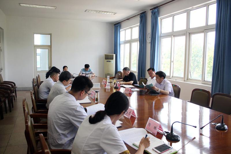 市人民醫(yī)院黨委召開“講忠誠、嚴紀律、立政德”專題警示教育民主生活會.JPG
